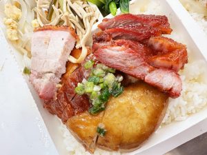 台南燒臘便當推薦-喜樂燒臘招牌飯